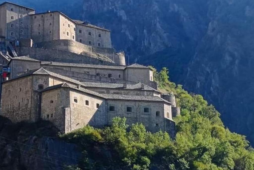 Appartamento Di Montagna Lo Grop Chambave Exterior foto